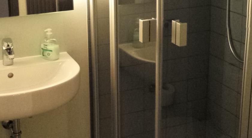 Hotel Henry Dreieich Oda fotoğraf