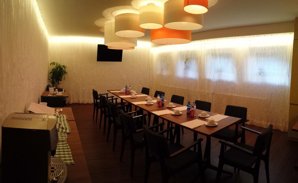 Hotel Henry Dreieich Dış mekan fotoğraf